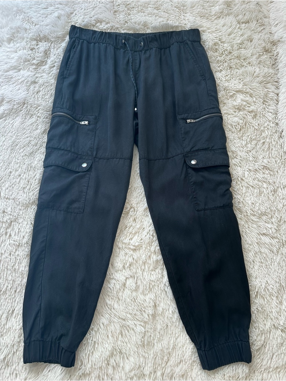 BANANA REPUBLIC Black Tencel Cargo Jogger Pants Petite Medium Ankle Utility